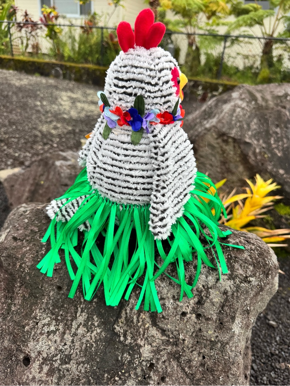 Hawaiian Stuff Hau‘oli Hula Hula Chicken Plush Doll Hawaii Collectible - Picture 9 of 9
